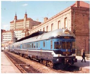 PROBLEMAS CLÁSICOS DE MÓVILES Y TRENES